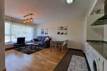 Apartamento Con Piscina Apartment Llanes Bagian luar foto